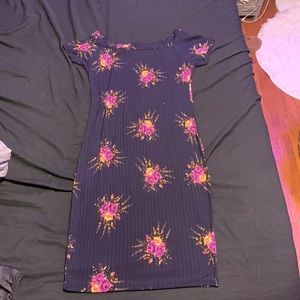 Cute off the shoulder and short from the bottom for the summer and soft material